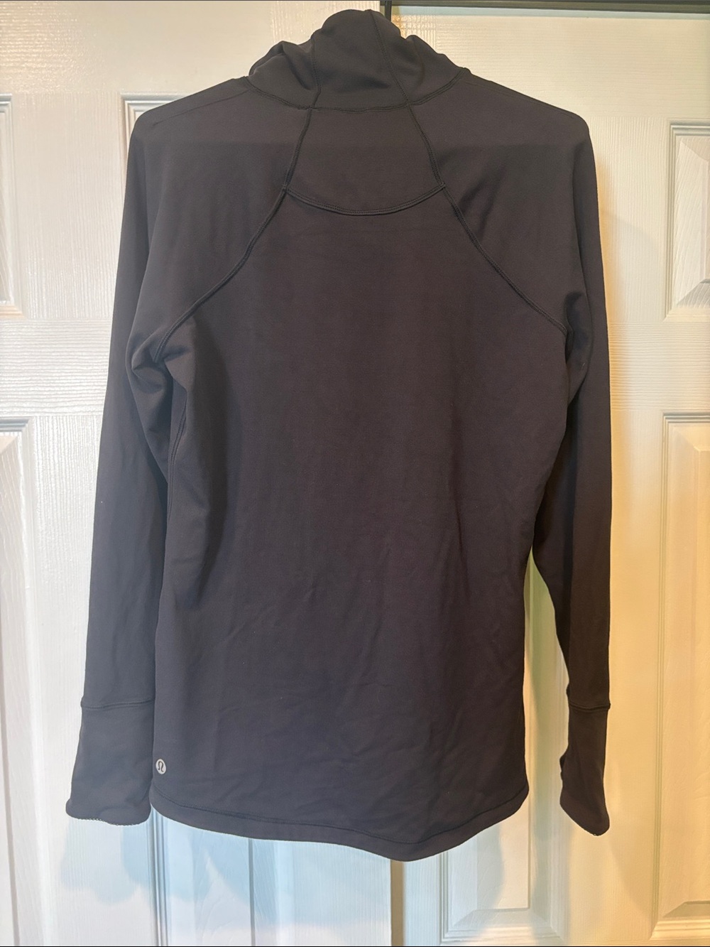 Lululemon Women’s Black Mockneck Long Sleeve Pullover - Picture 2 of 4